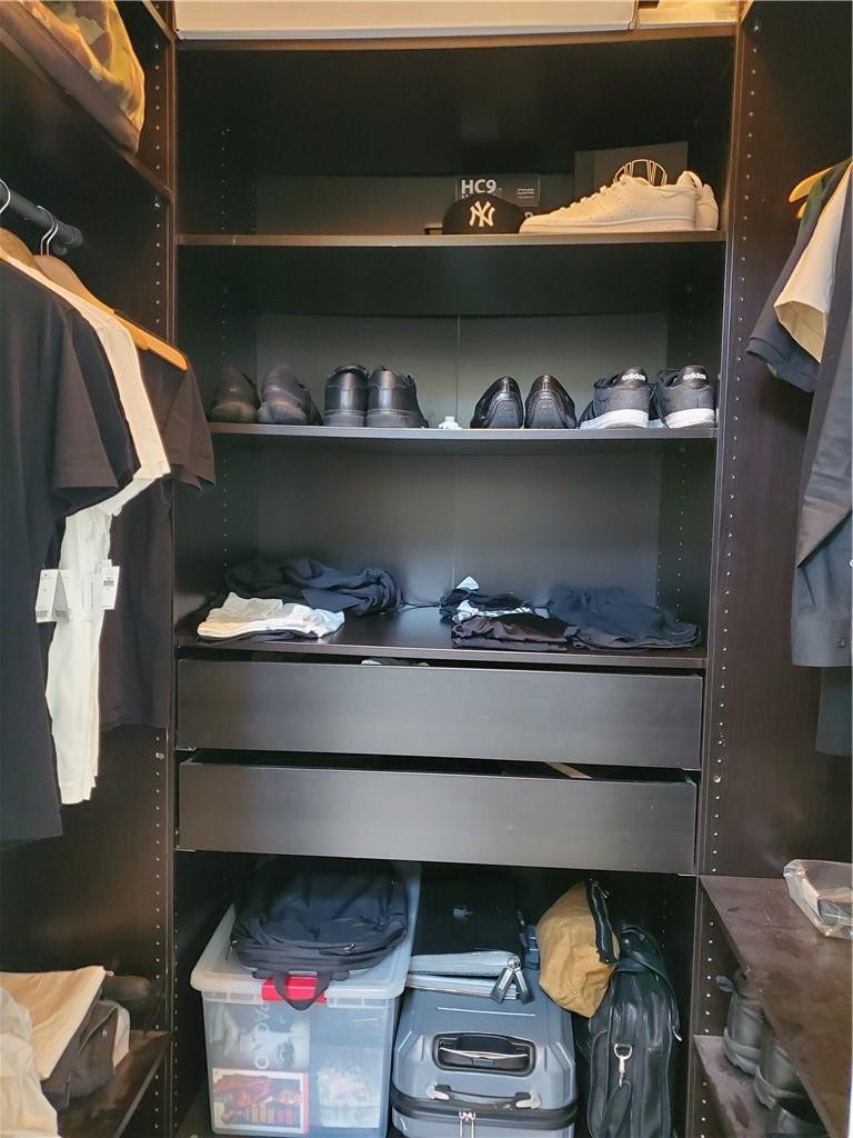 image The Venture at Aventura20