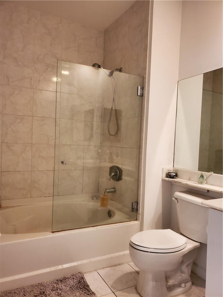 image The Venture at Aventura21