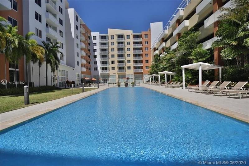 image The Venture at Aventura46