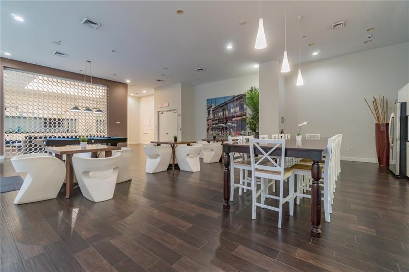 image The Venture at Aventura48