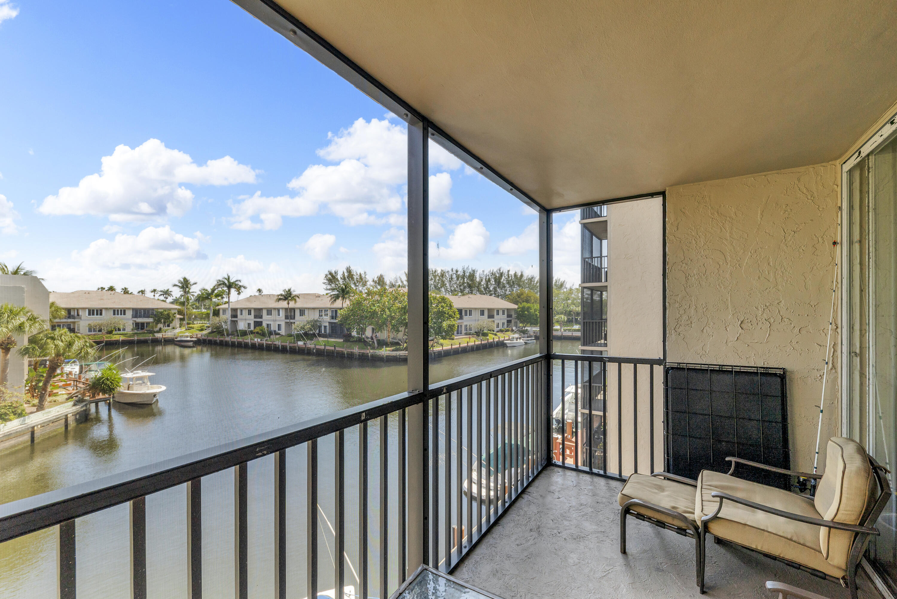 6 Royal Palm Way #307