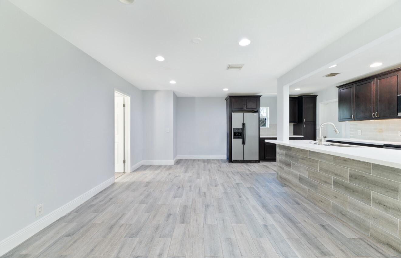 2160 NE 55th Ct Fort Lauderdale, FL 33308
