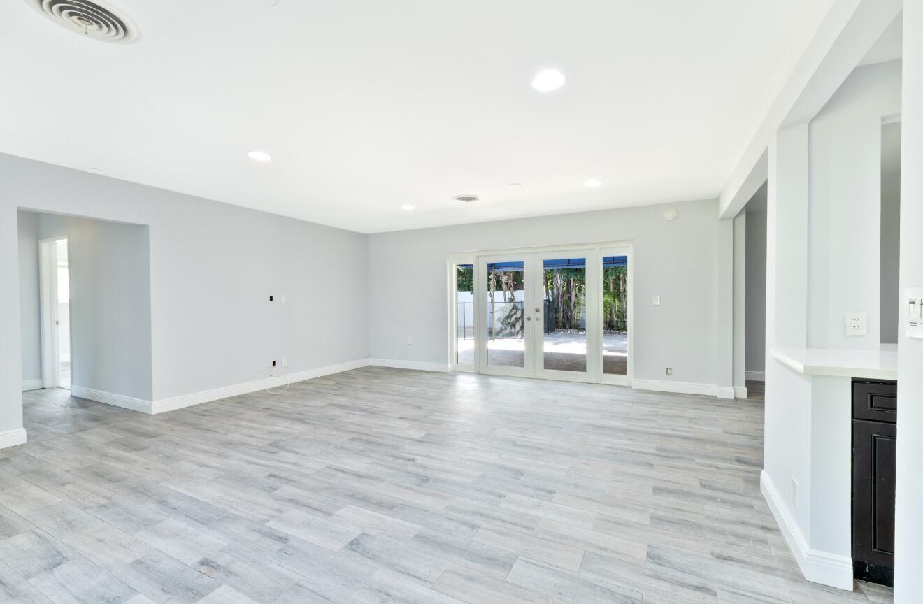 2160 NE 55th Ct Fort Lauderdale, FL 33308