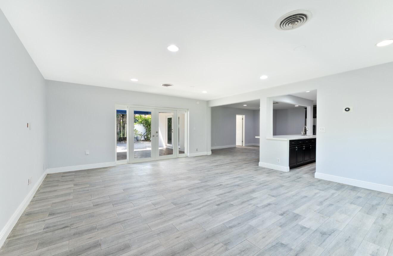 2160 NE 55th Ct Fort Lauderdale, FL 33308