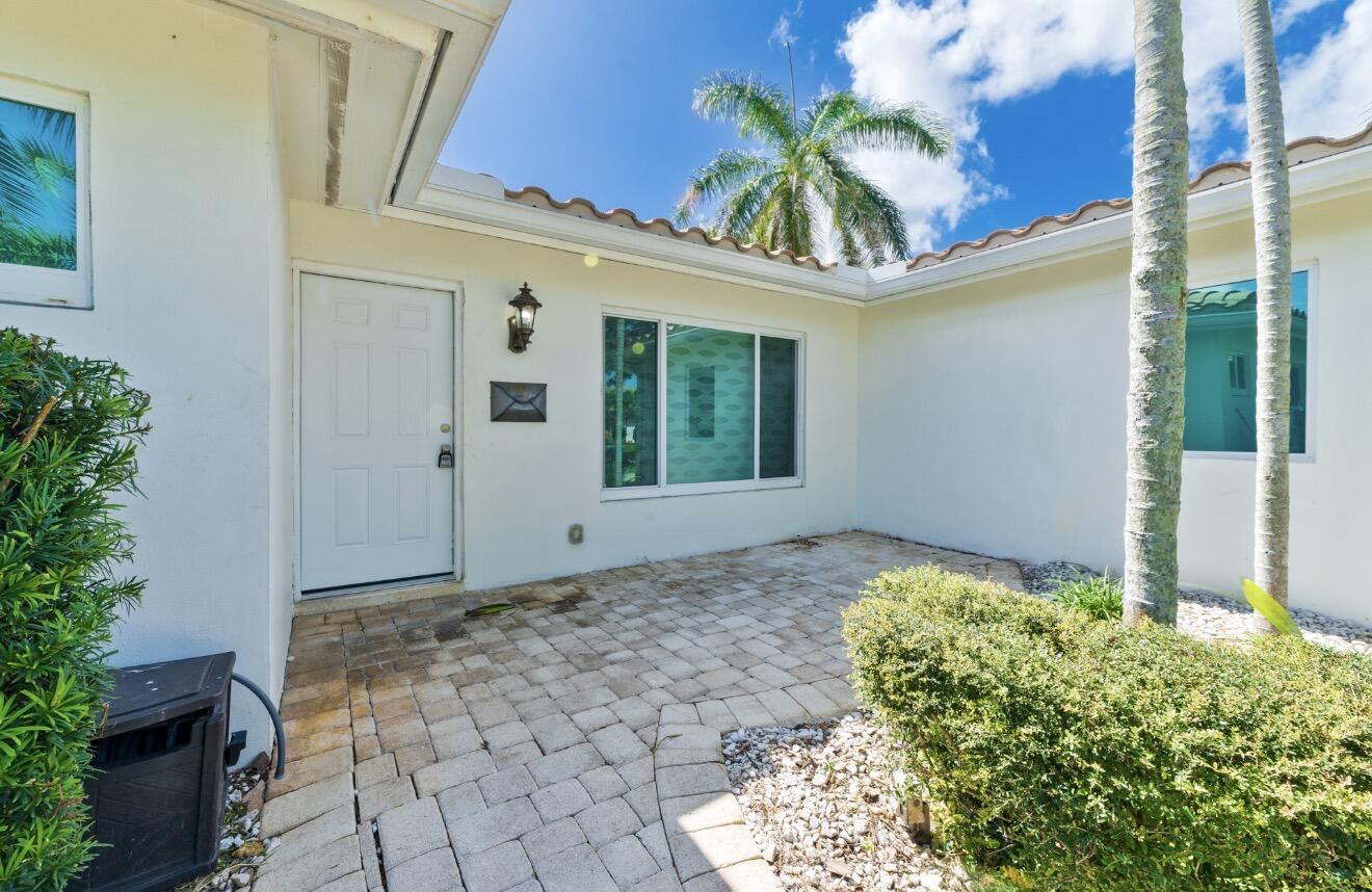 2160 NE 55th Ct Fort Lauderdale, FL 33308