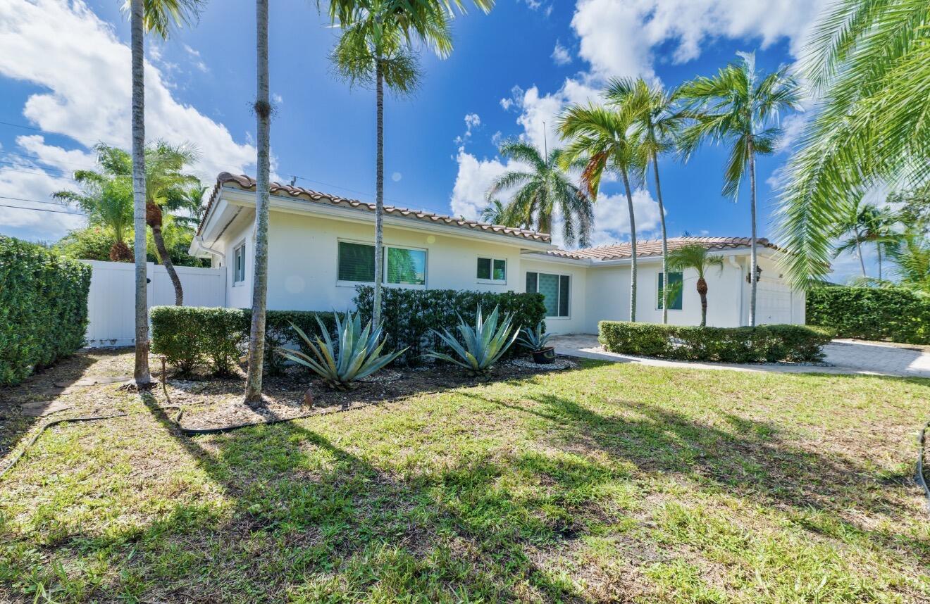 2160 NE 55th Ct Fort Lauderdale, FL 33308