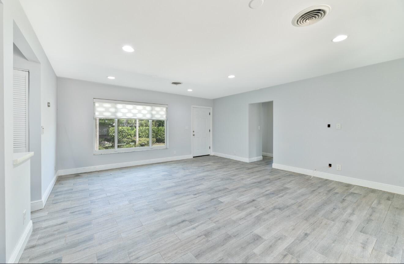 2160 NE 55th Ct Fort Lauderdale, FL 33308