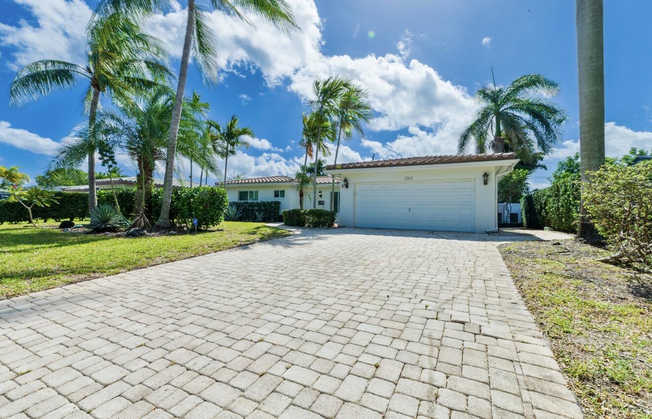 2160 NE 55th Ct Fort Lauderdale, FL 33308