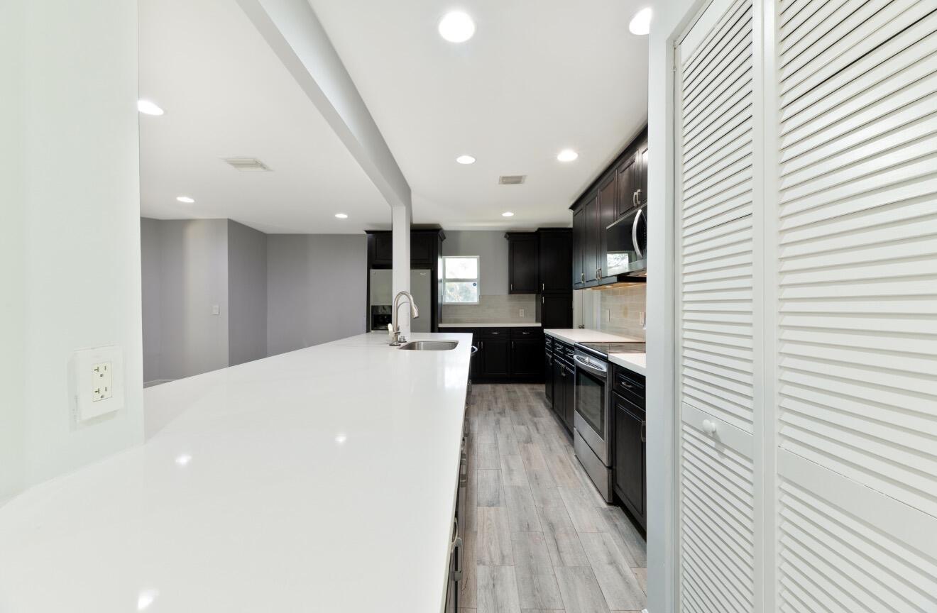 2160 NE 55th Ct Fort Lauderdale, FL 33308