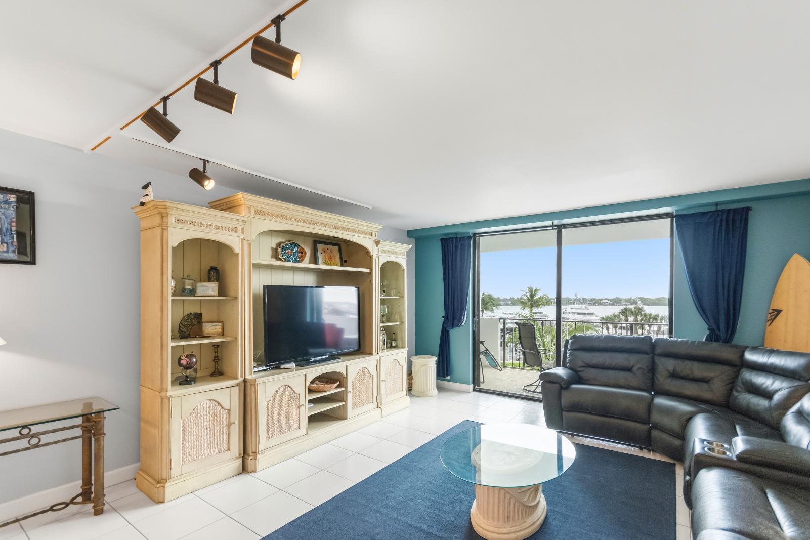 1200 Marine Way #203