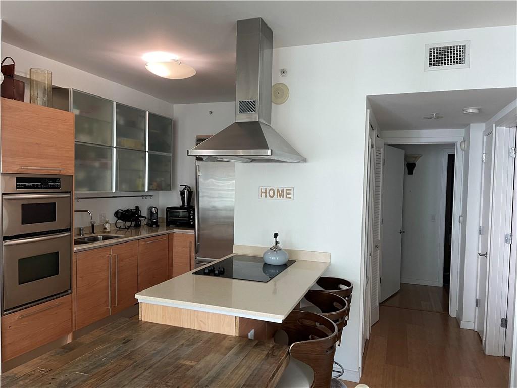 218 SE 14th St #1202 Miami, FL 33131