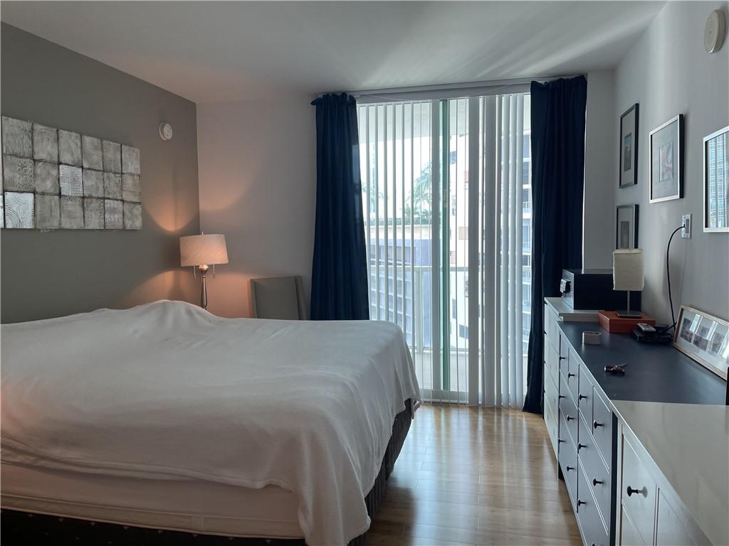 218 SE 14th St #1202 Miami, FL 33131