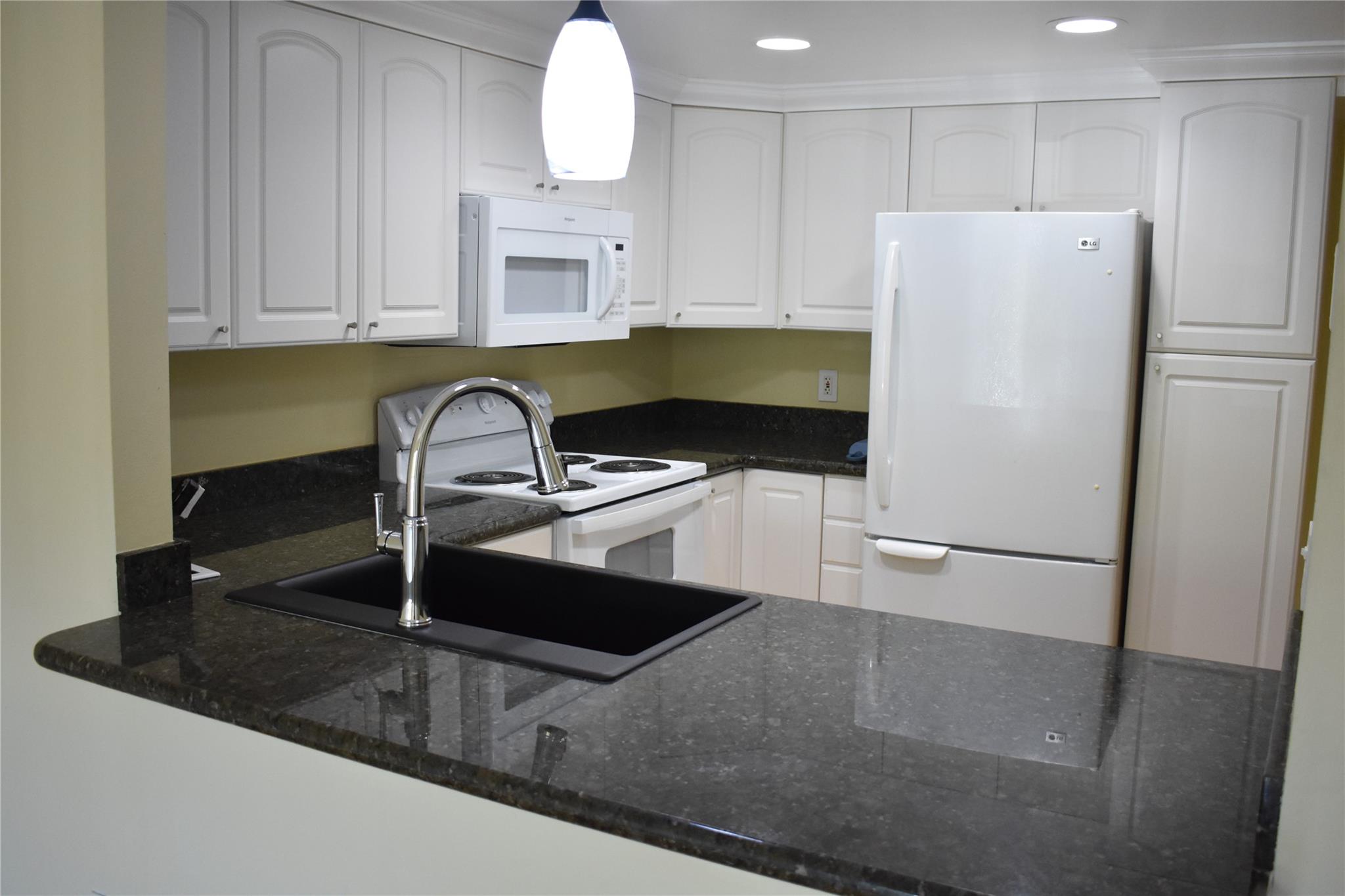 1000 River Reach Dr #215,Fort Lauderdale, FL 33315