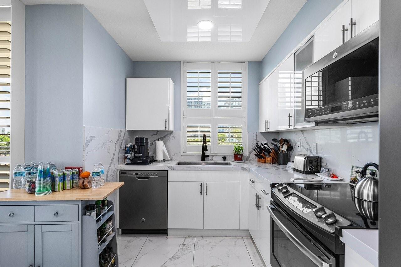 610 W Las Olas Blvd #517 Fort Lauderdale, FL 33312