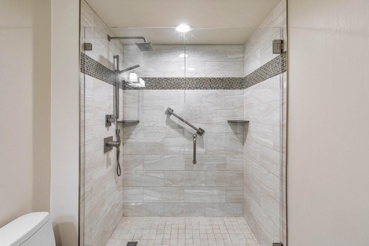 610 W Las Olas Blvd #517 Fort Lauderdale, FL 33312