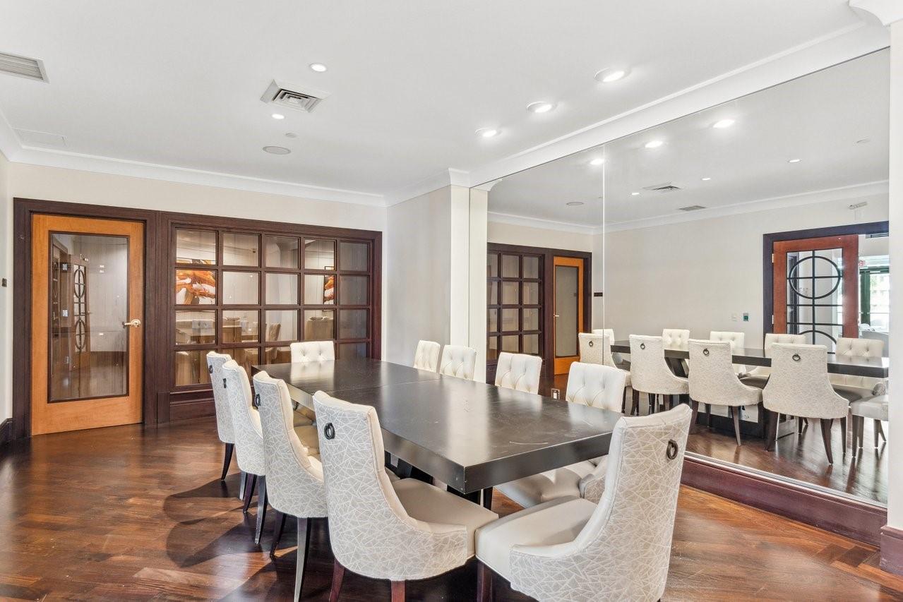 610 W Las Olas Blvd #517 Fort Lauderdale, FL 33312