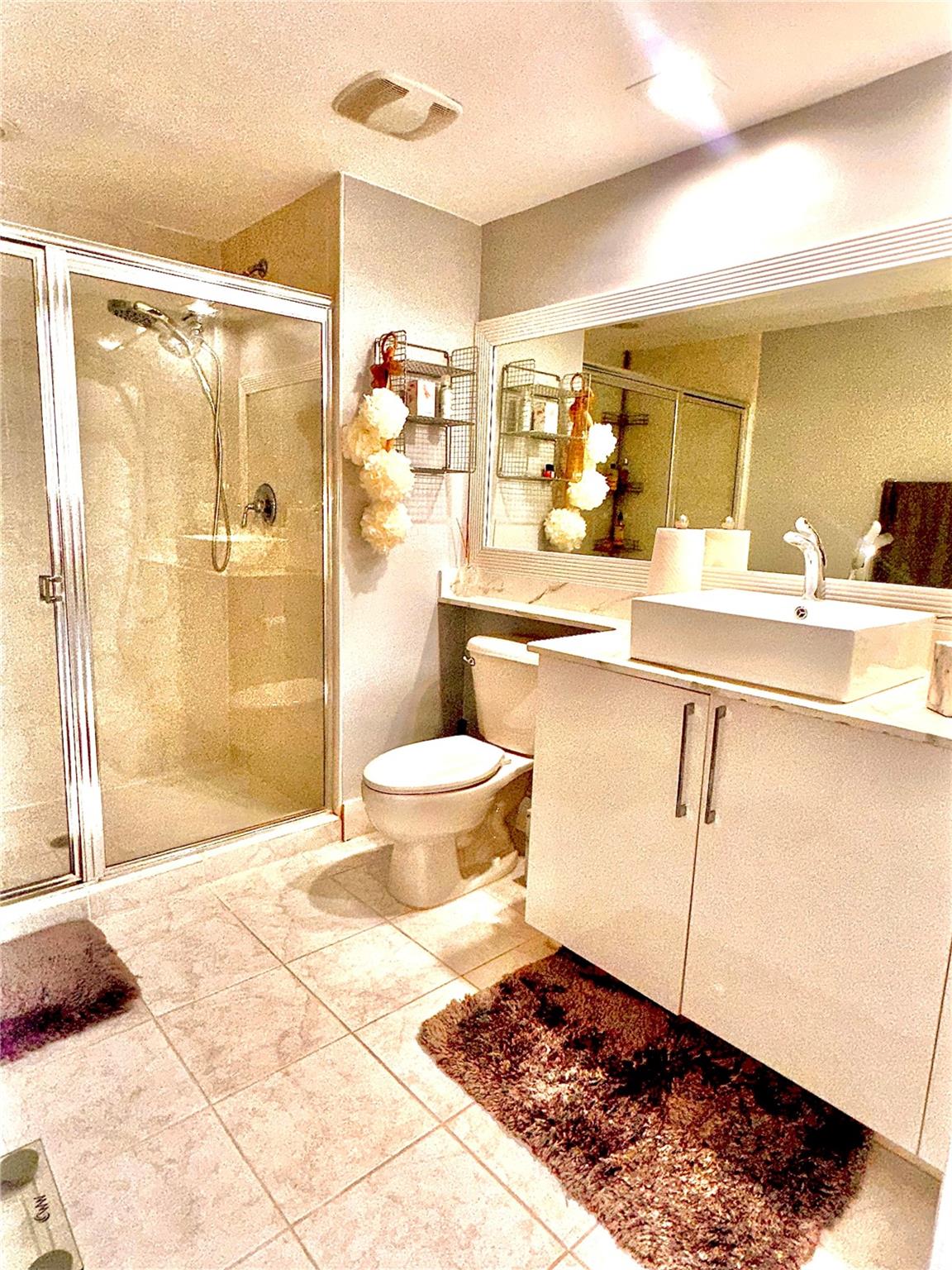 image Venture East15