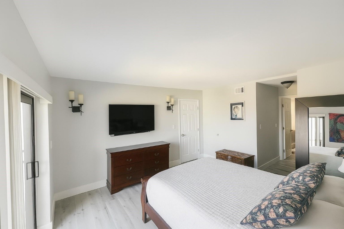 4013 N Ocean #301 Fort Lauderdale, FL 33308