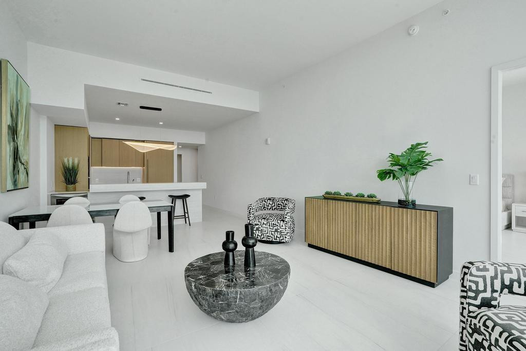 900 N Ocean #302 Pompano Beach, FL 33062