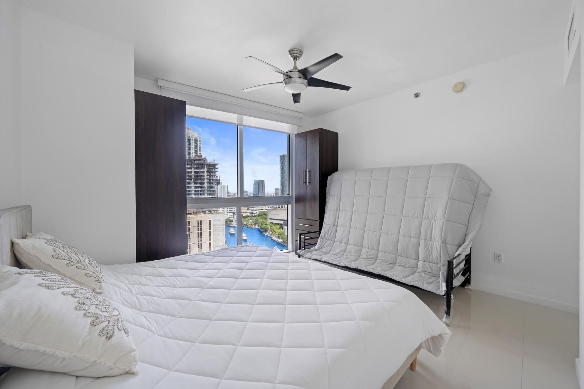image Icon Brickell11