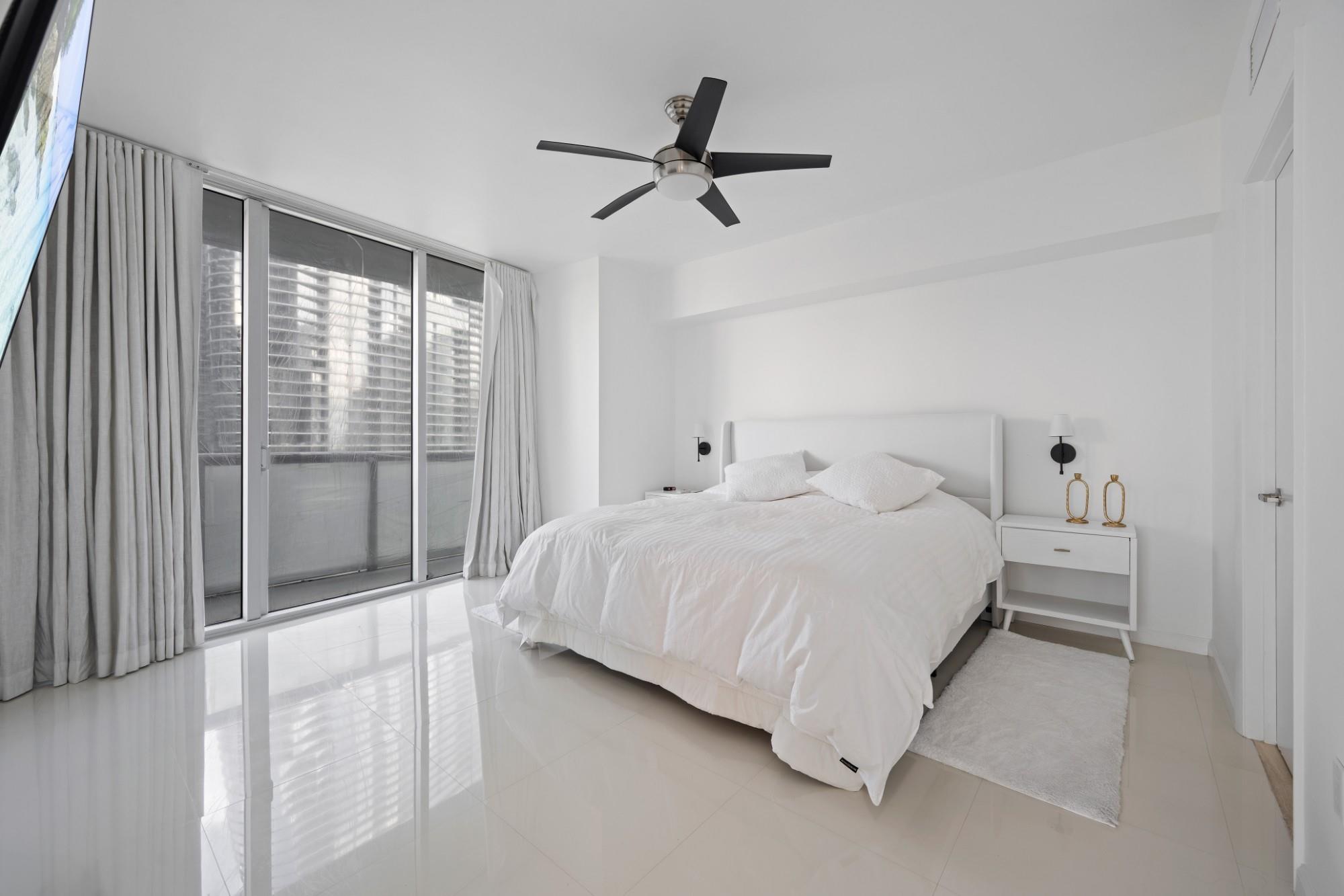 image Icon Brickell14