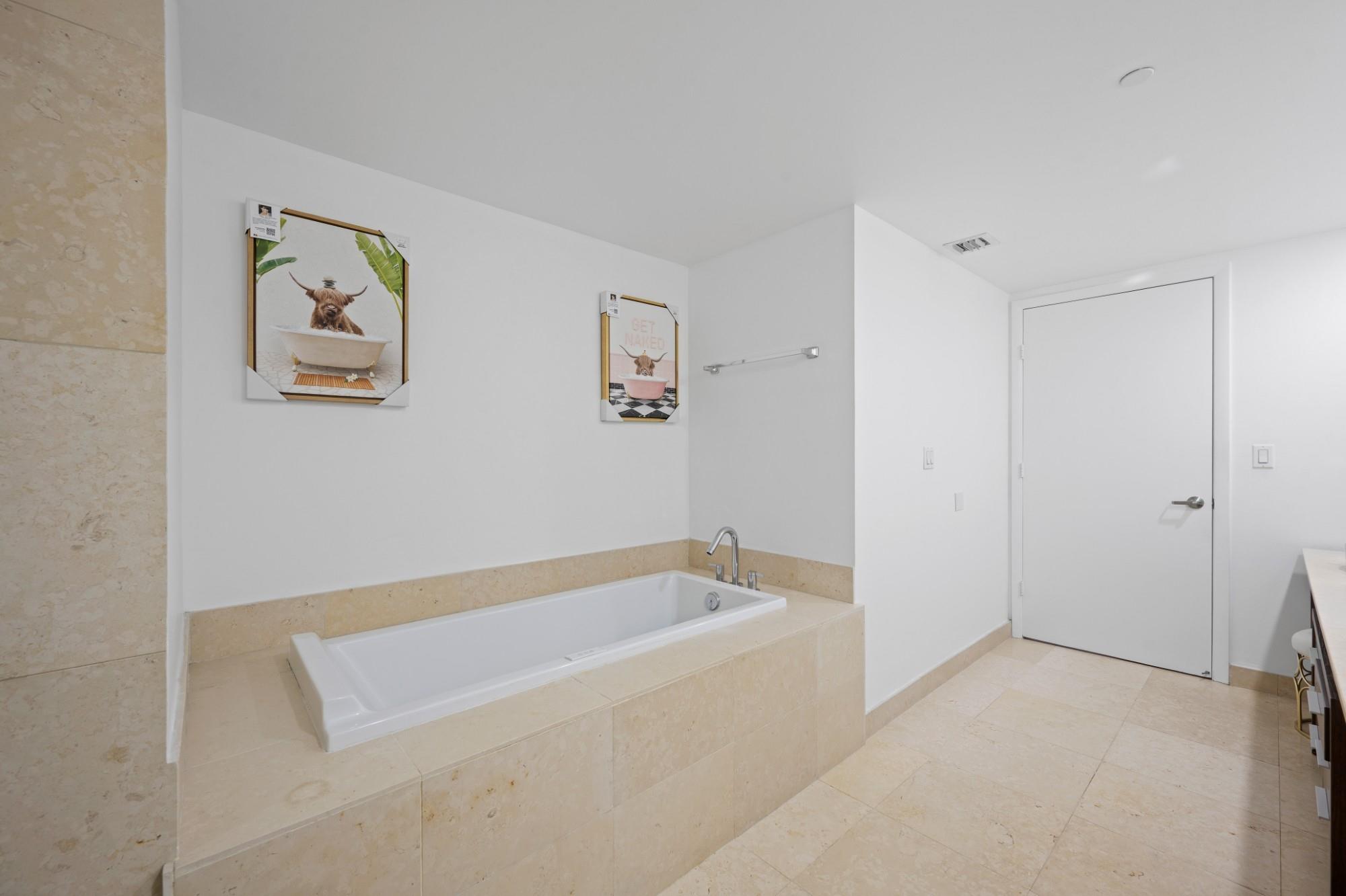 image Icon Brickell19