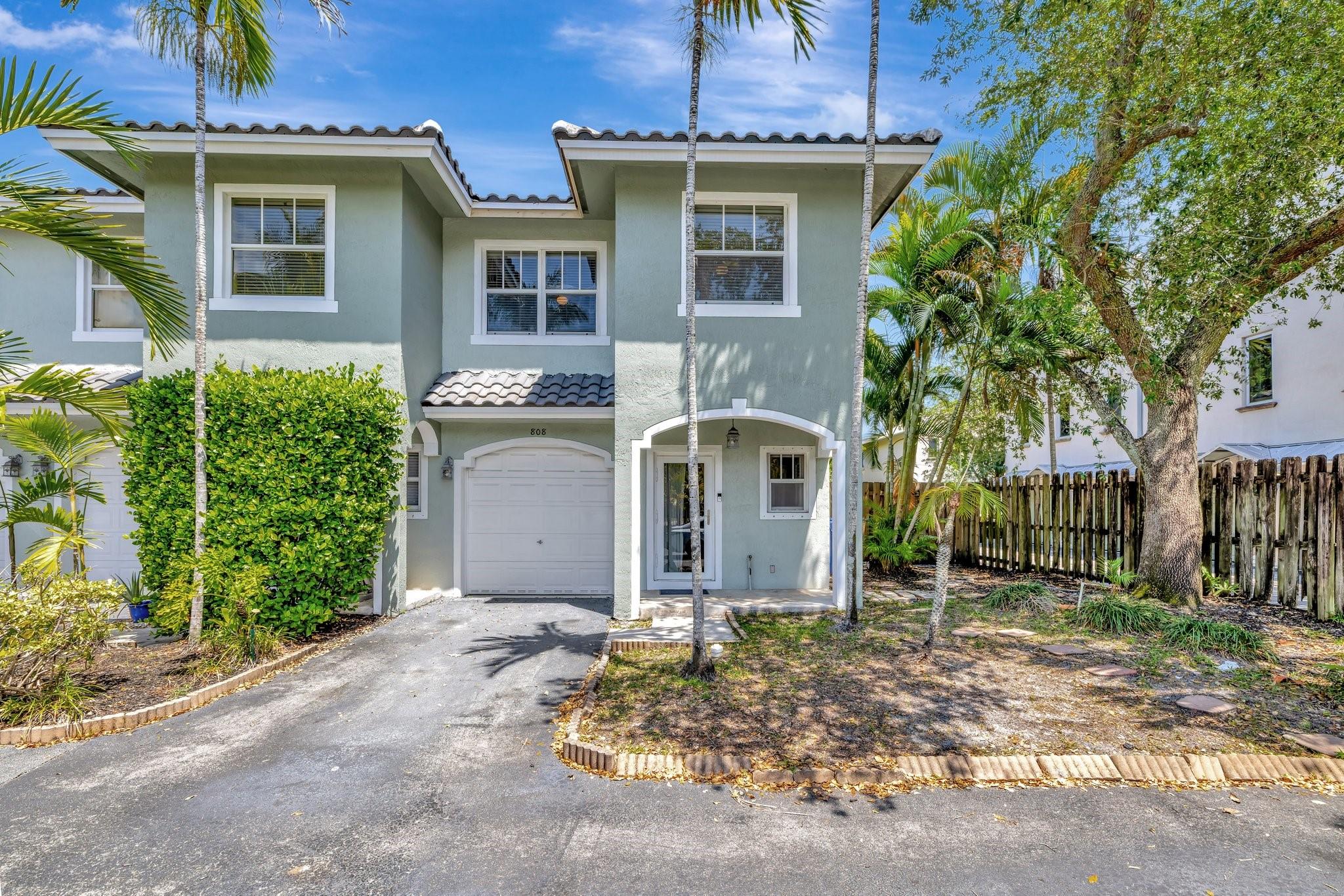 808 4th Ave