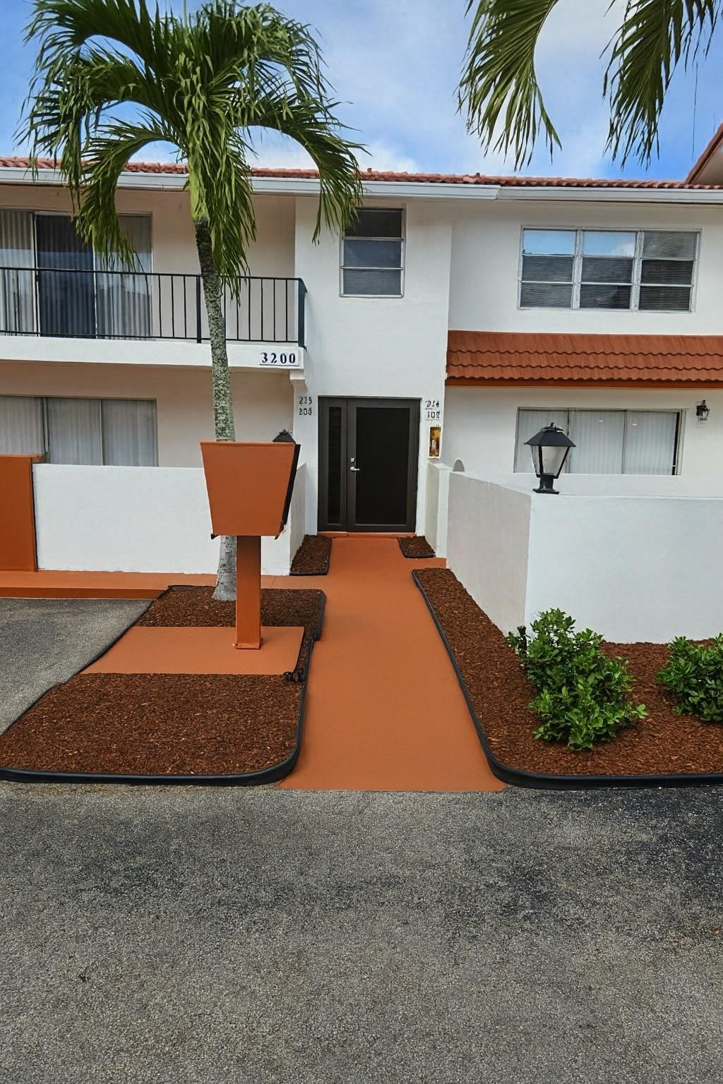 3200 Coral Spgs Dr #109