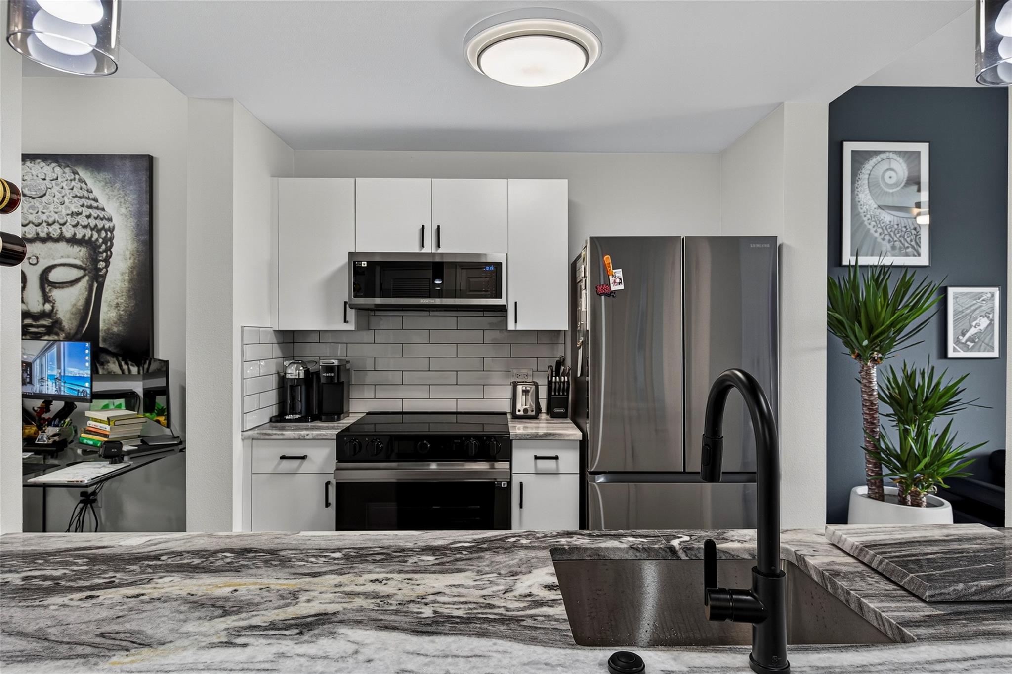 533 NE 3rd Ave #516
