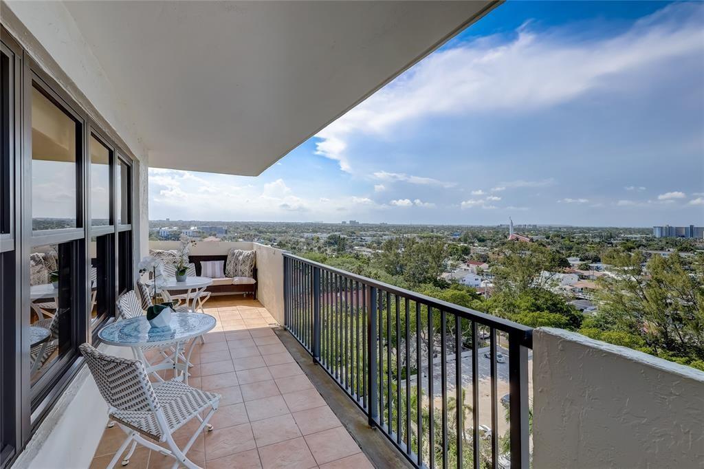 3200 Port Royale Dr #1207