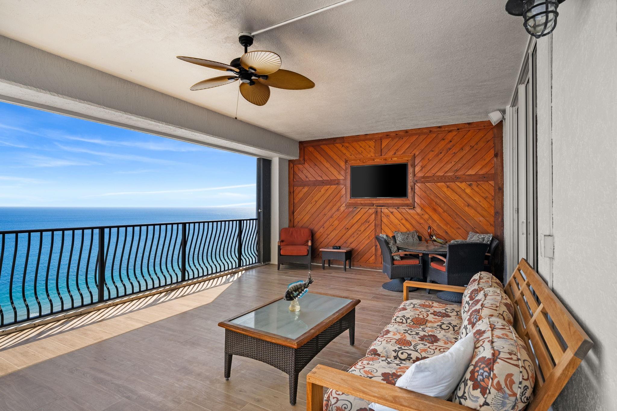 100 S Birch Rd #2702