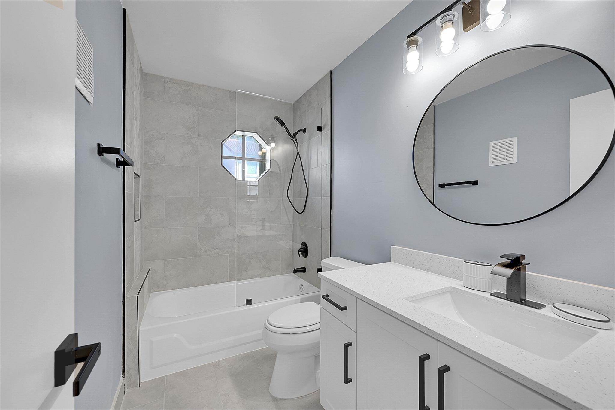 3313 Inverrary Blvd #3313 Lauderhill, FL 33319