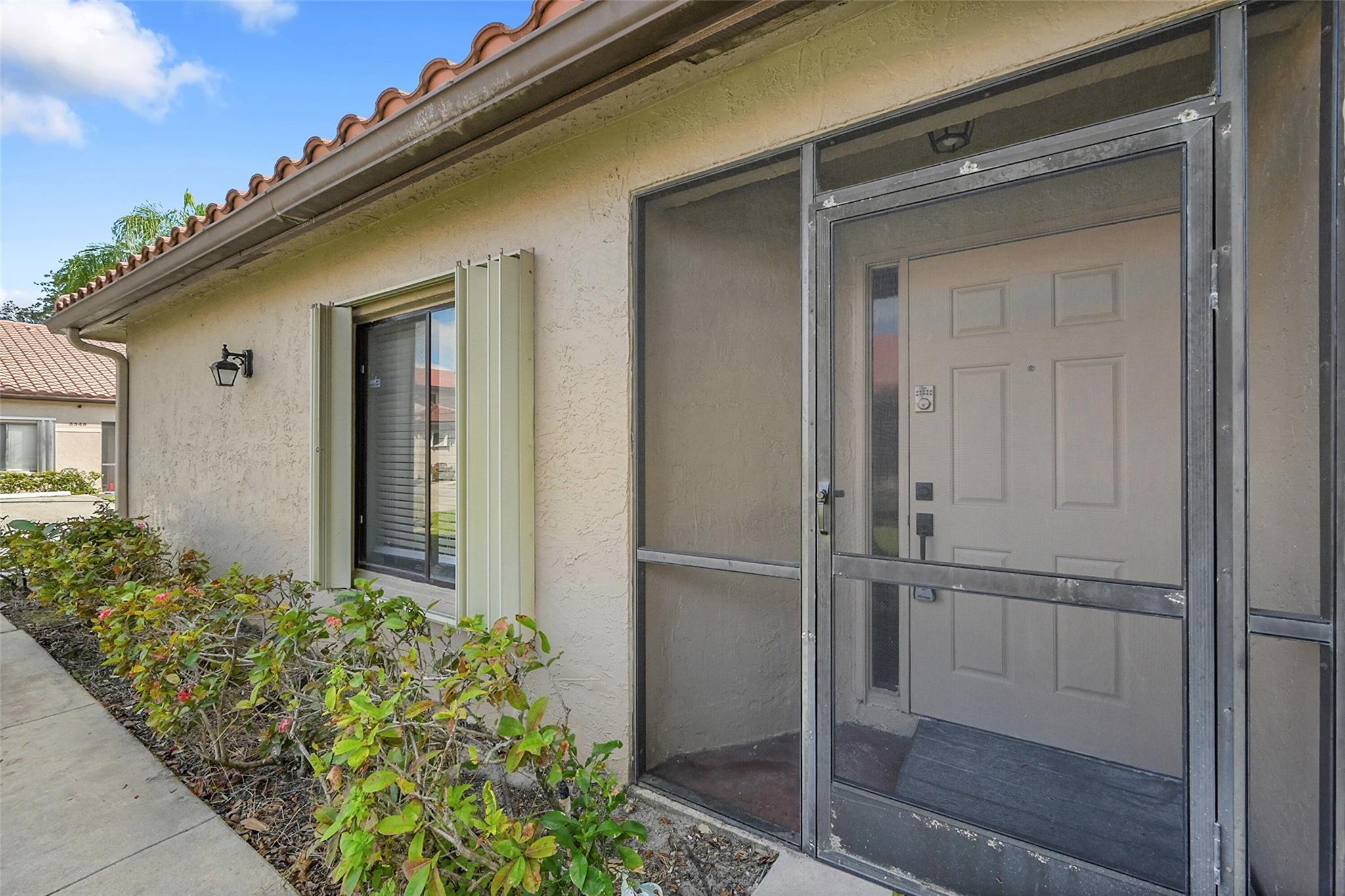 3313 Inverrary Blvd #3313 Lauderhill, FL 33319