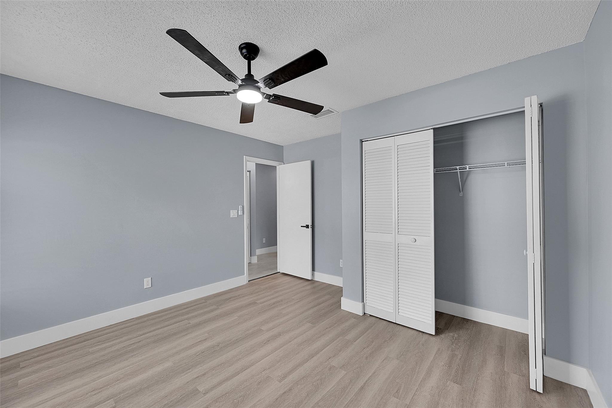 3313 Inverrary Blvd #3313 Lauderhill, FL 33319