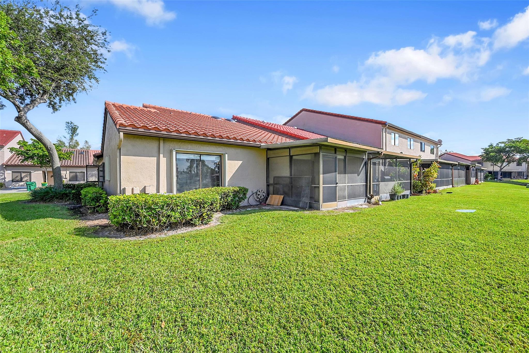 3313 Inverrary Blvd #3313 Lauderhill, FL 33319