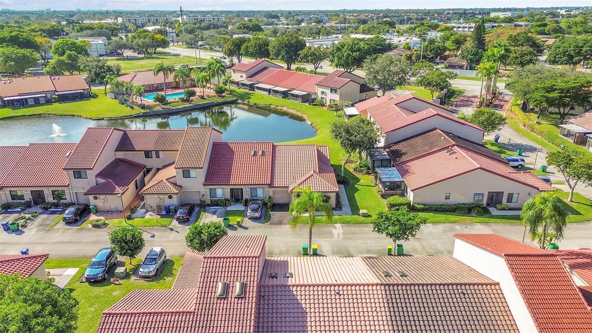 3313 Inverrary Blvd #3313 Lauderhill, FL 33319