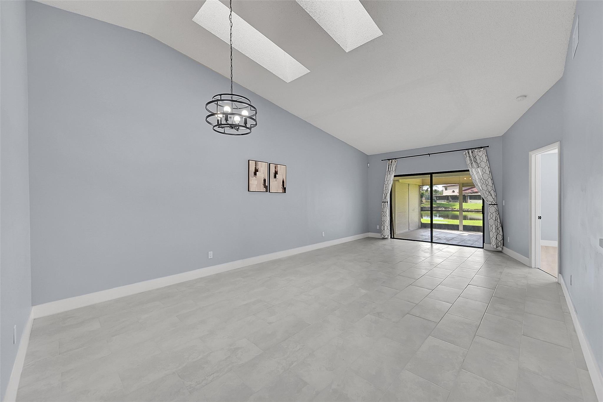 3313 Inverrary Blvd #3313 Lauderhill, FL 33319