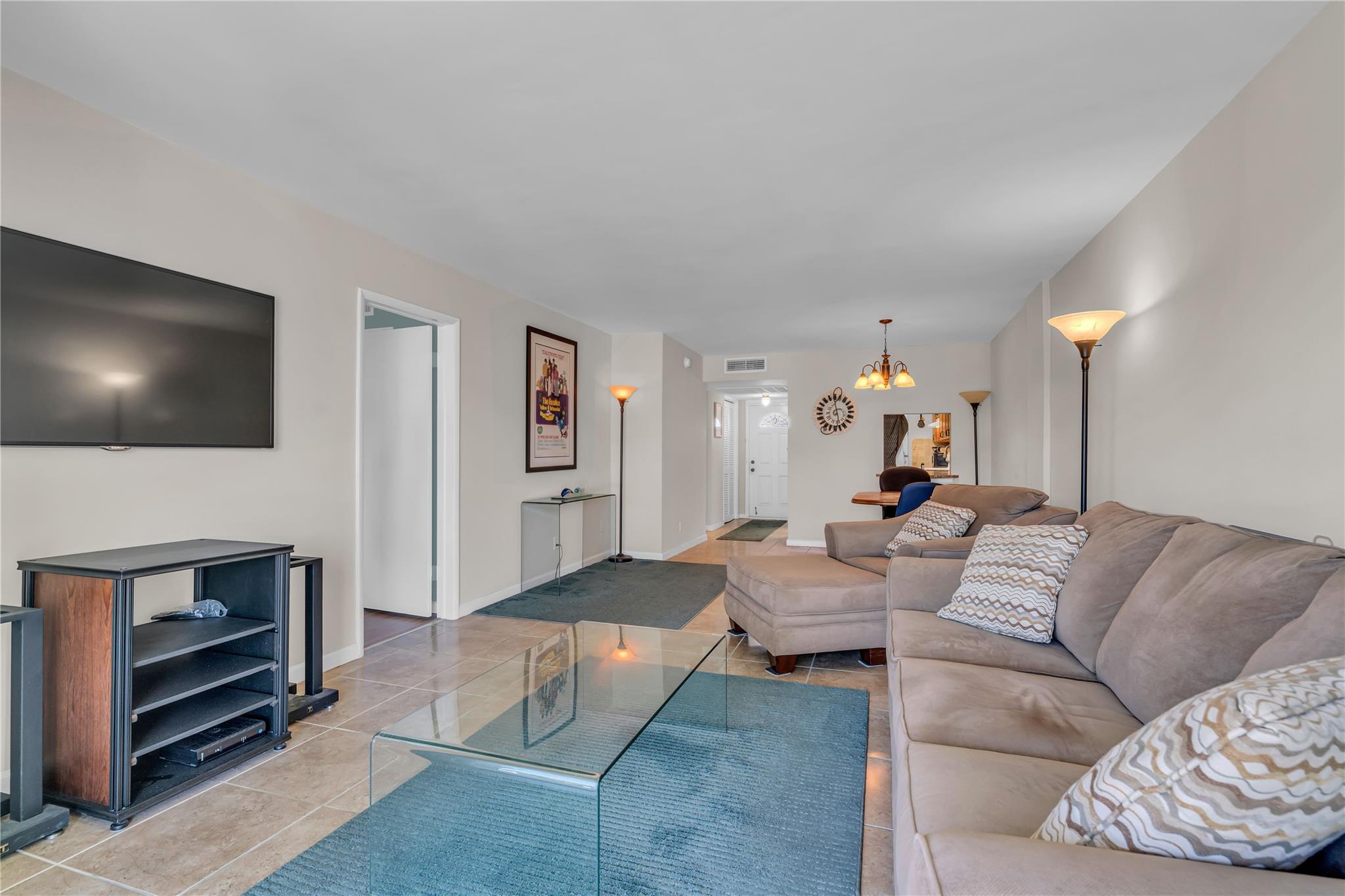 4500 N Federal Hwy #319C