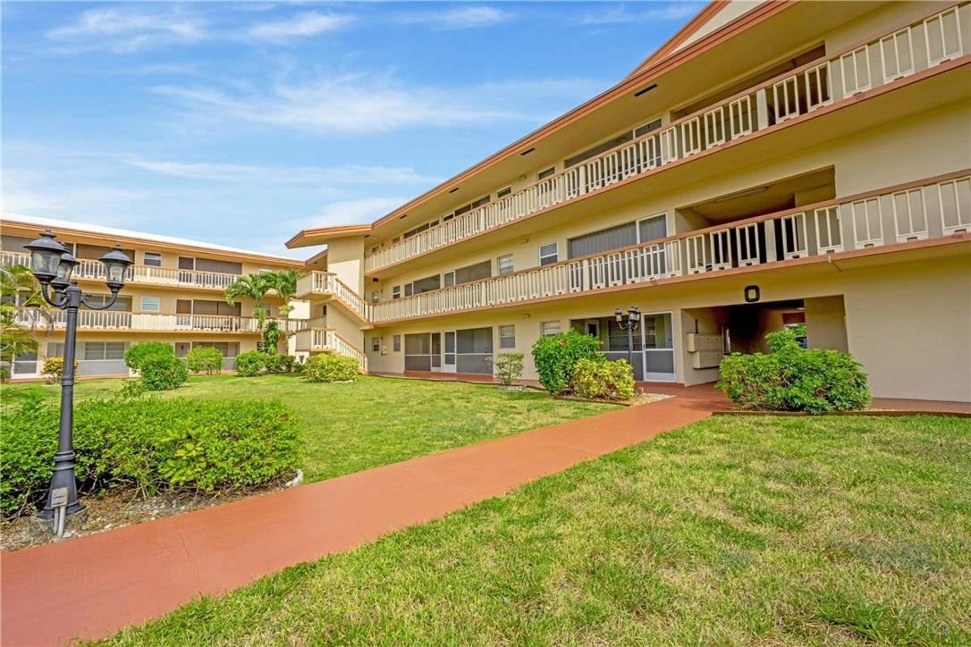 5300 Washington #108d