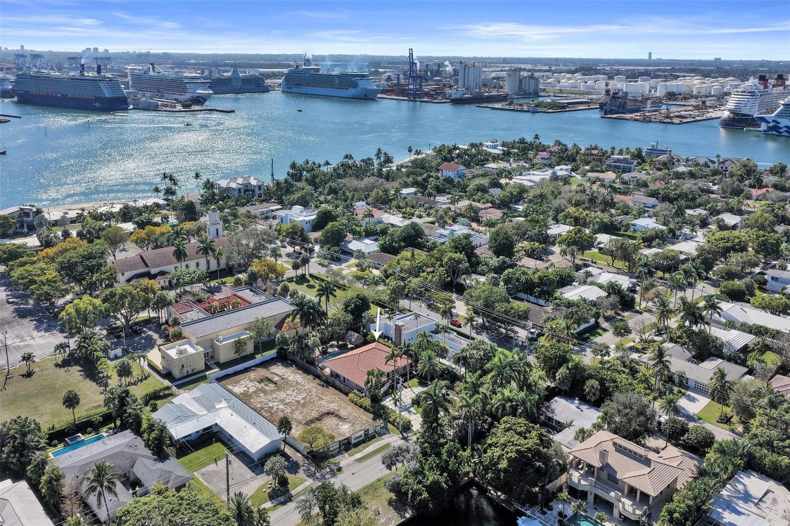 2506 Barbara Fort Lauderdale, FL 33316