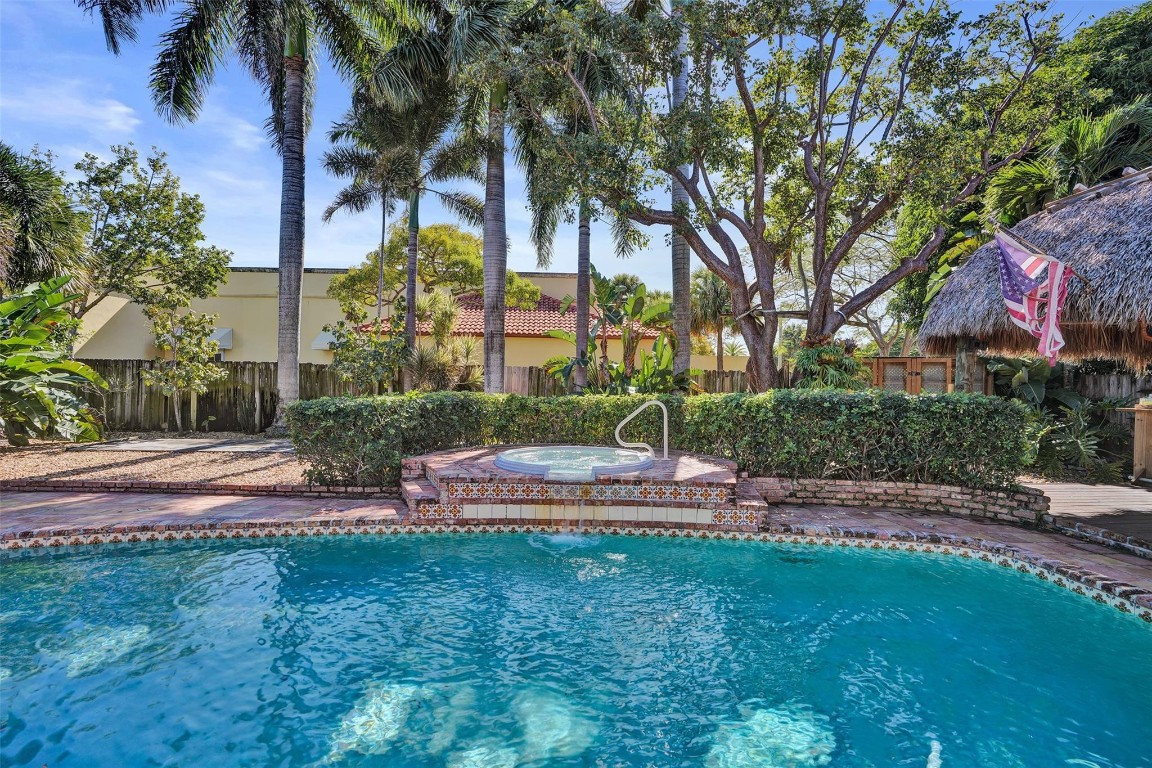 2506 Barbara Fort Lauderdale, FL 33316