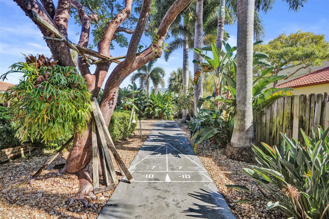 2506 Barbara Fort Lauderdale, FL 33316