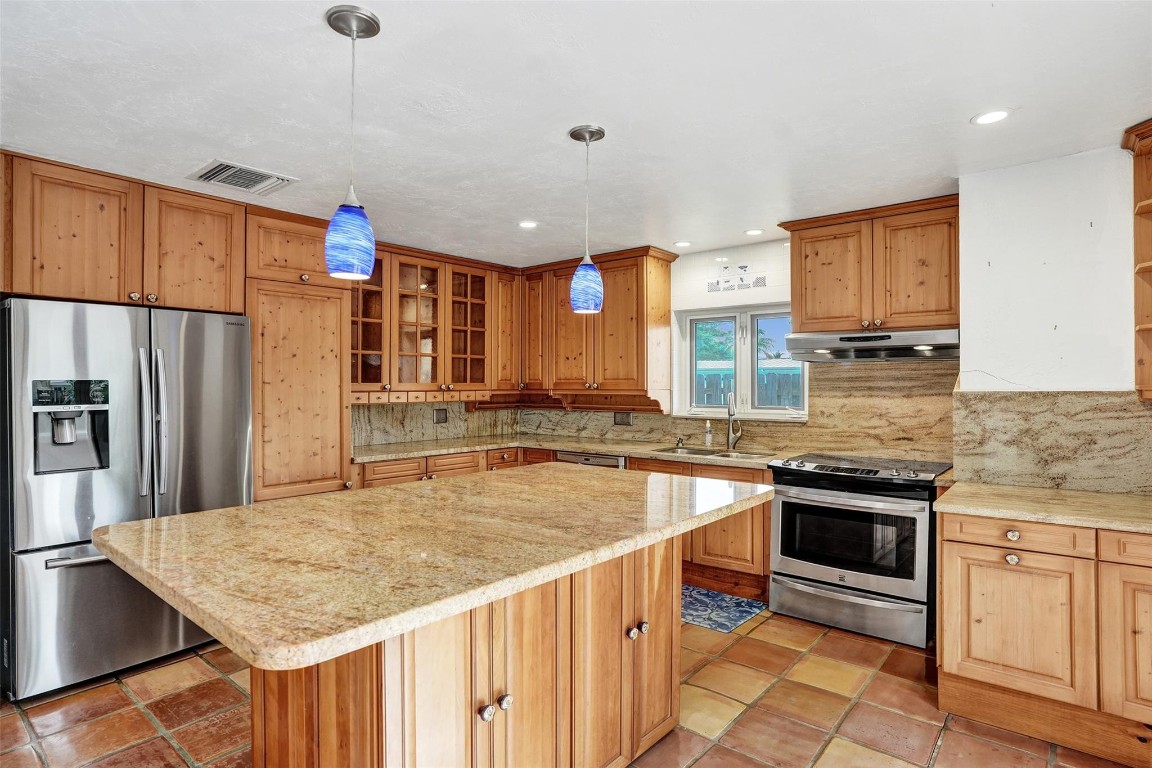 2506 Barbara Fort Lauderdale, FL 33316