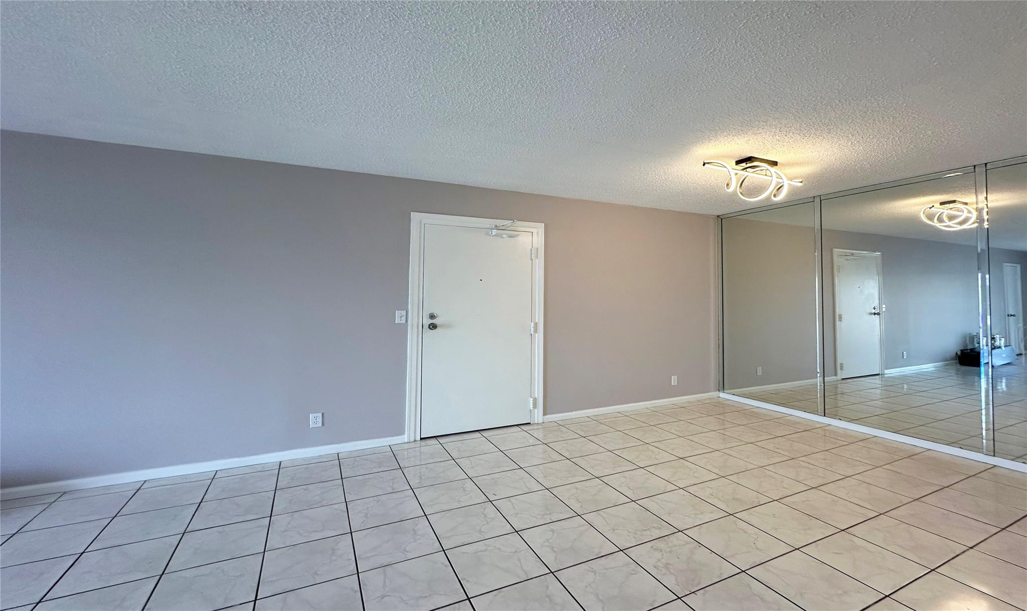 6229 Bay Clb #4 Fort Lauderdale, FL 33308