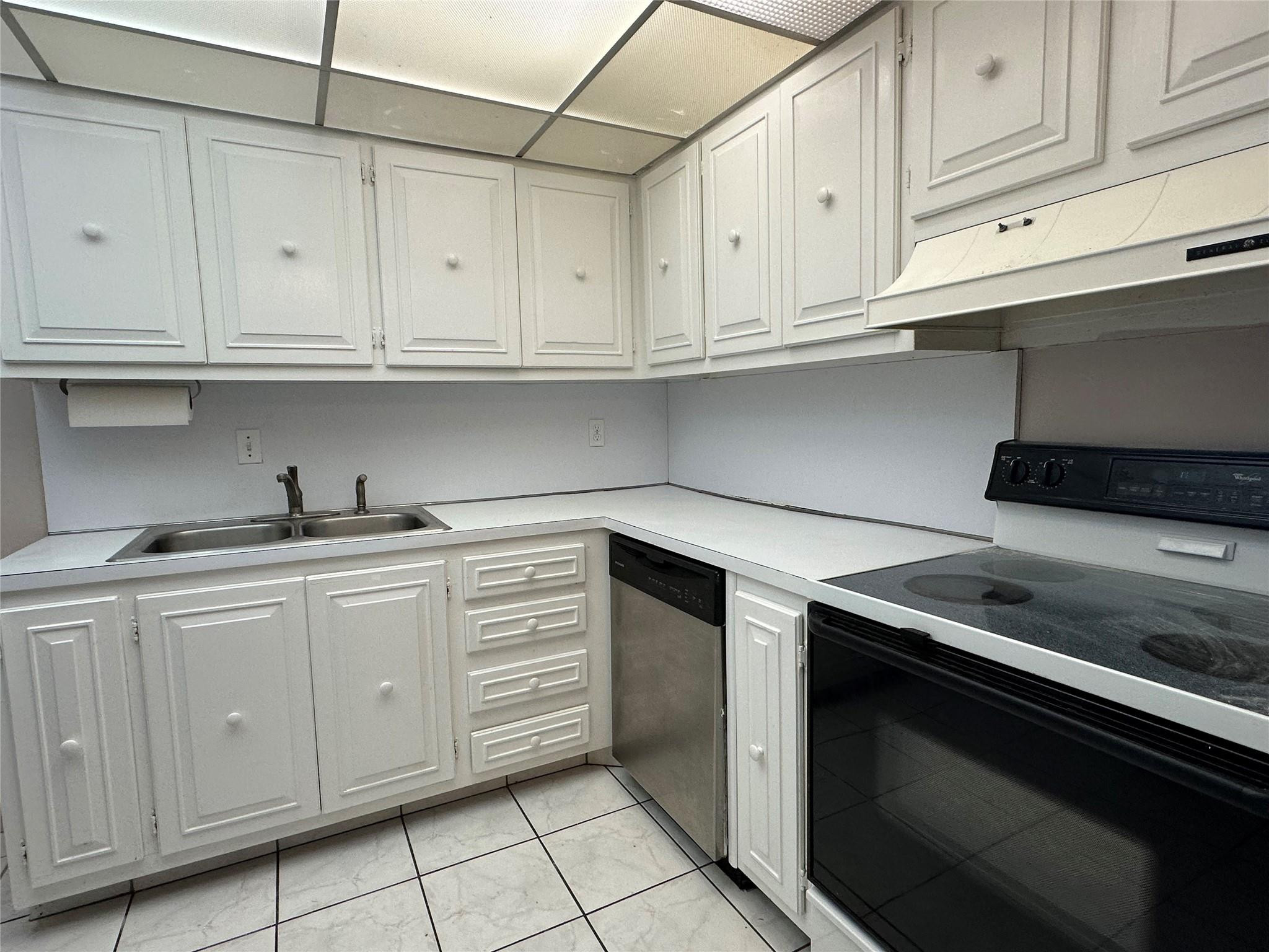 6229 Bay Clb #4 Fort Lauderdale, FL 33308