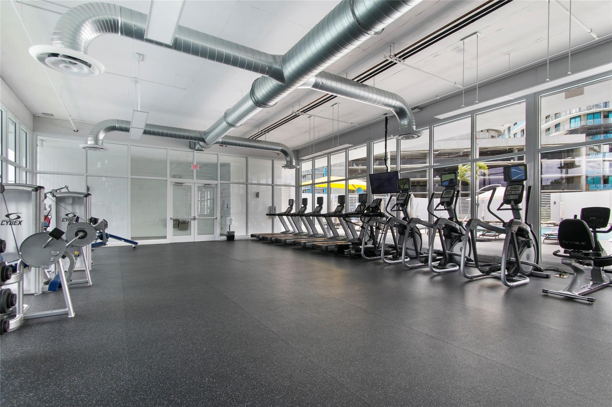 14951 Royal Oaks #1506 North Miami, FL 33181