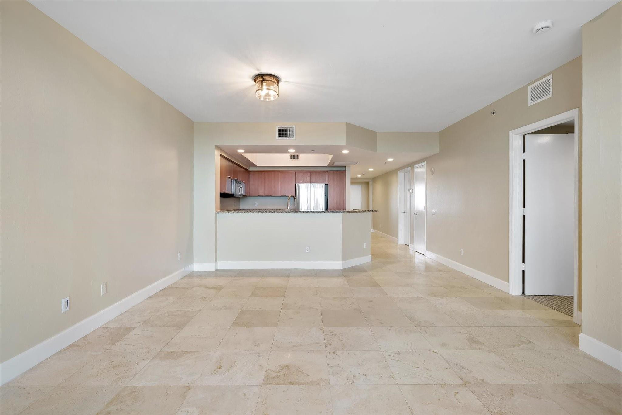 14951 Royal Oaks #1506 North Miami, FL 33181