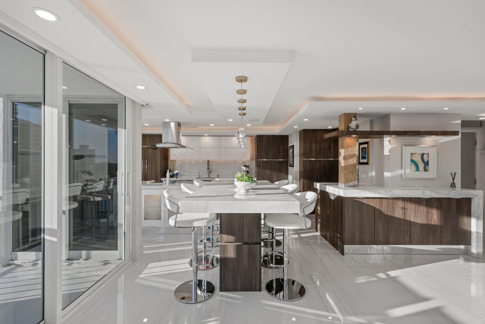 2800 E Sunrise #10A Fort Lauderdale, FL 33304