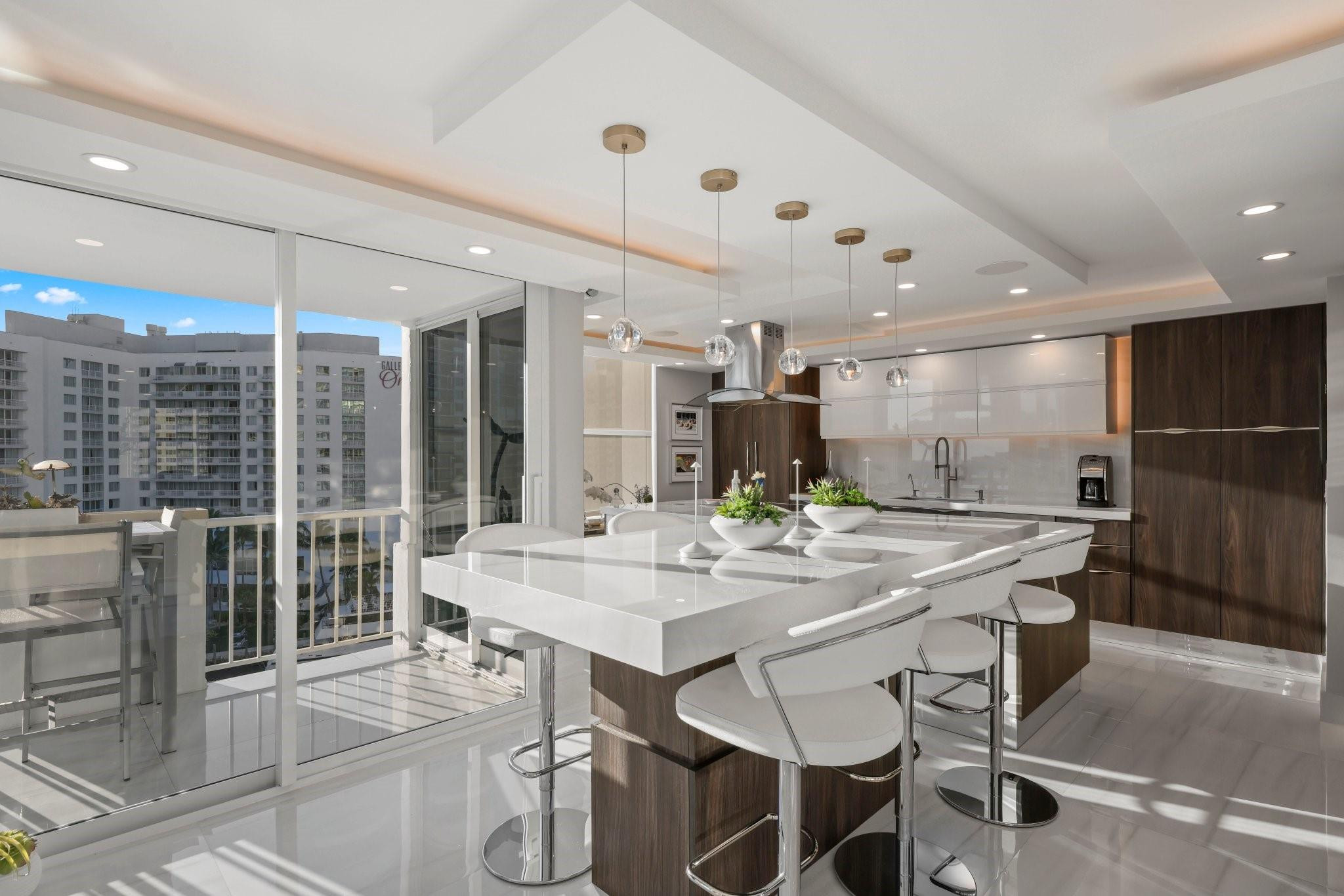 2800 E Sunrise #10A Fort Lauderdale, FL 33304