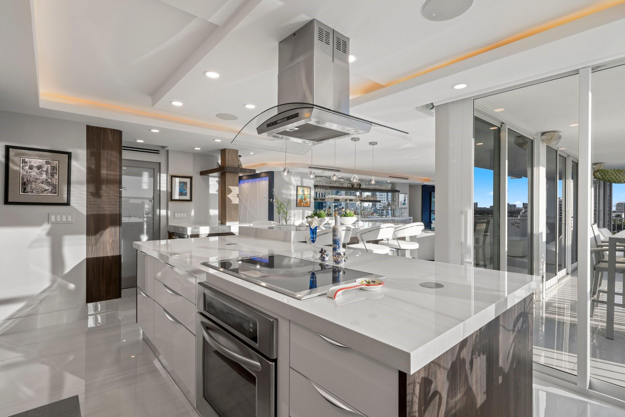 2800 E Sunrise #10A Fort Lauderdale, FL 33304